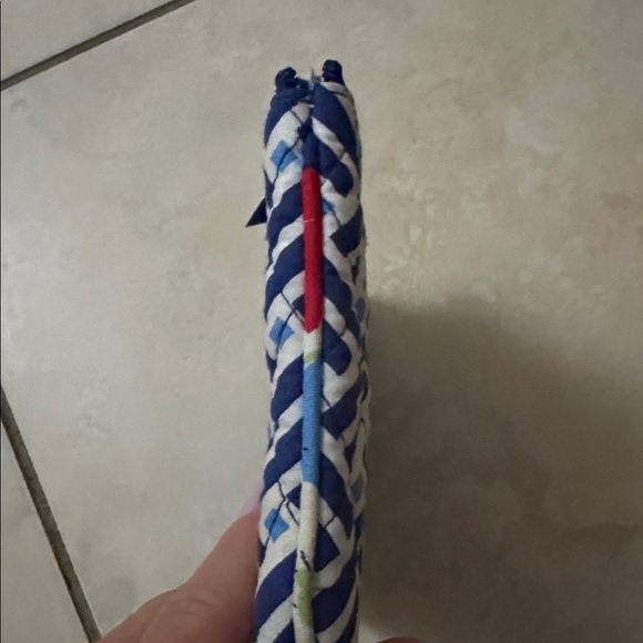 Vera Bradley Navy & Light Blue Quilted Zip Pouch - Picture 3 of 5